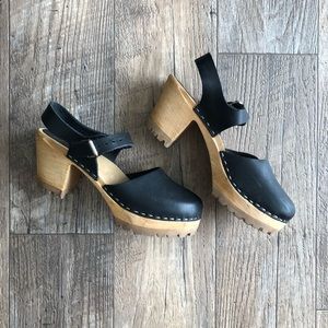 MIA wooden clogs